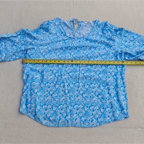 Lauren Conrad blue and white floral shirt - Picture 5 of 14